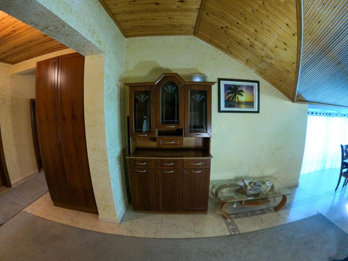 Hotel Hasmegaj Mahall' e Kryethuit Экстерьер фото