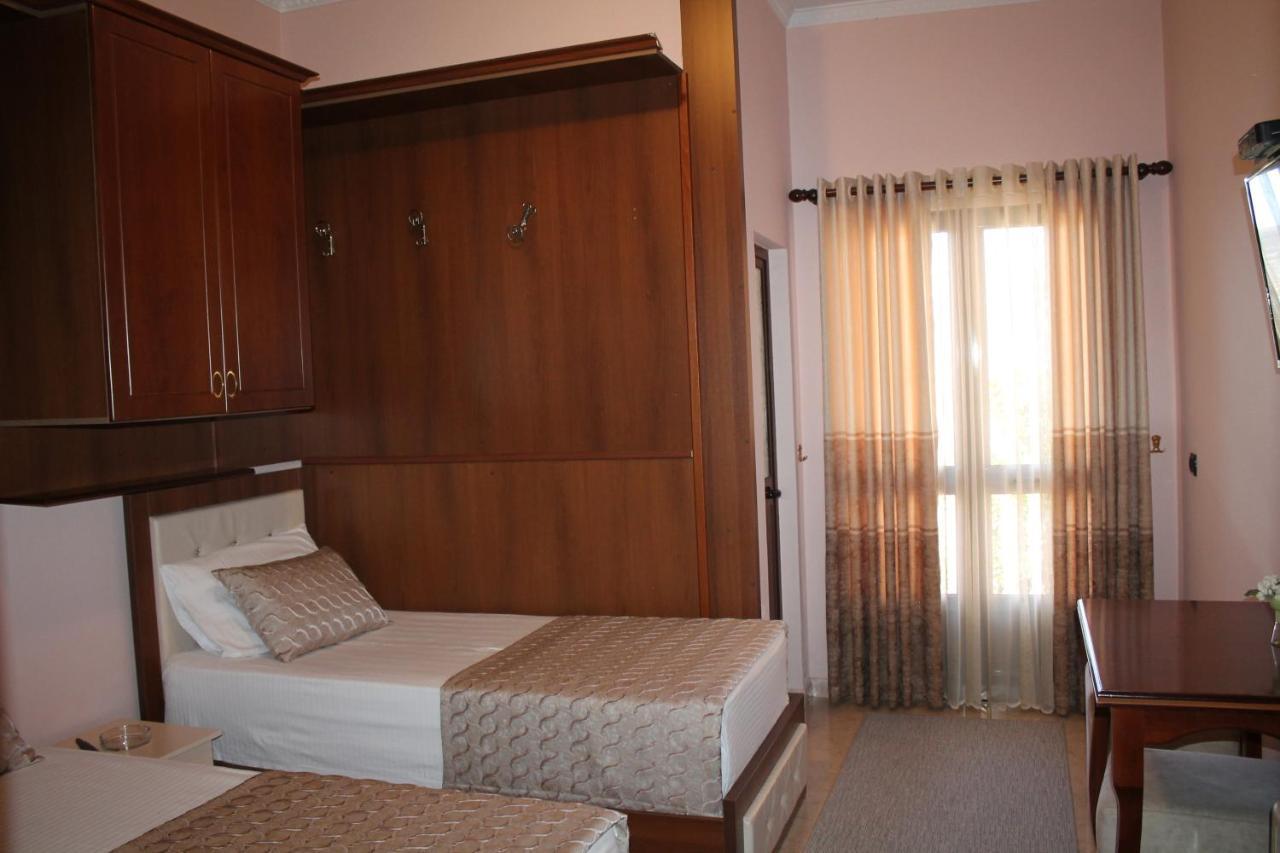 Hotel Hasmegaj Mahall' e Kryethuit Экстерьер фото