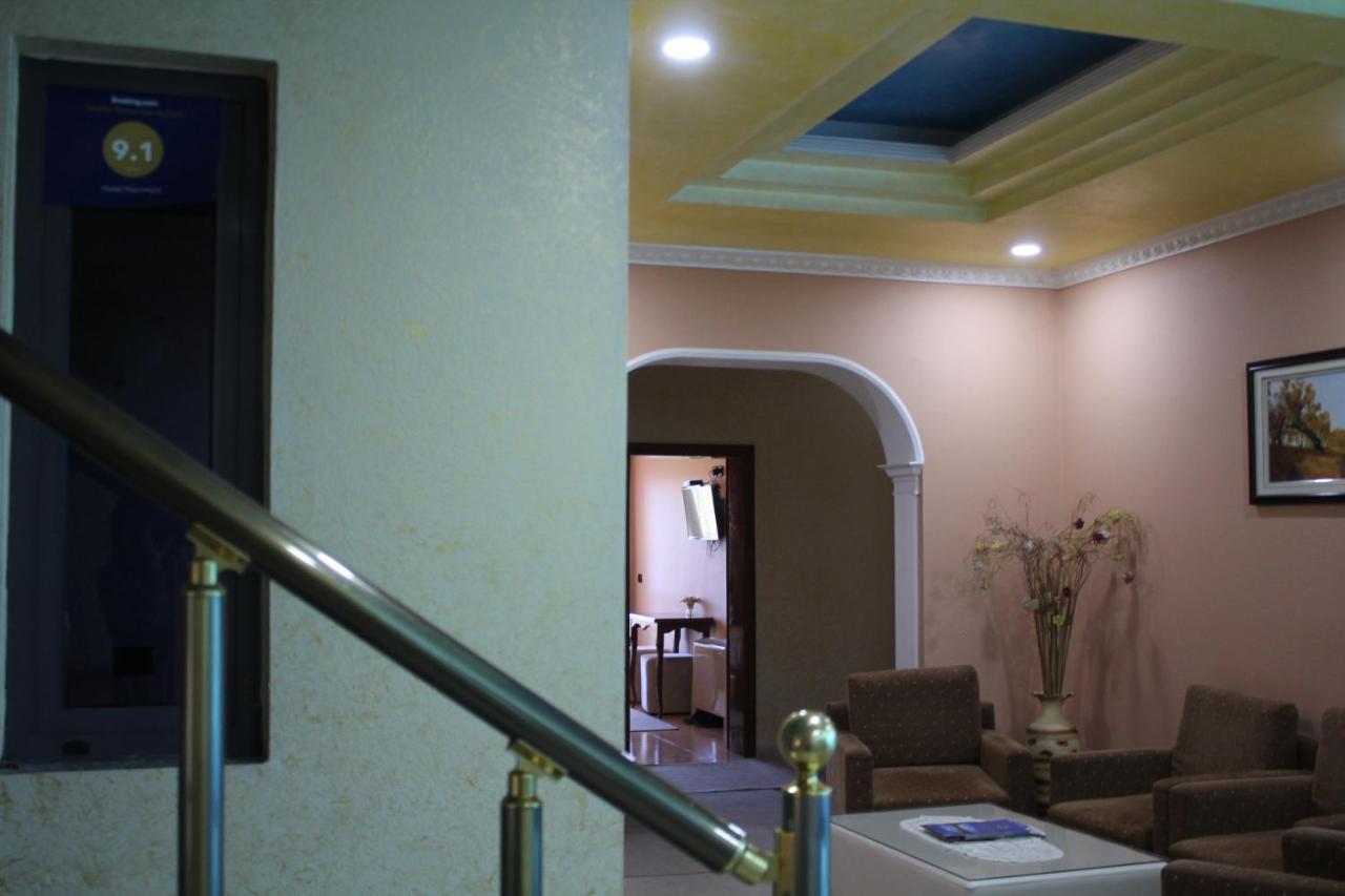 Hotel Hasmegaj Mahall' e Kryethuit Экстерьер фото
